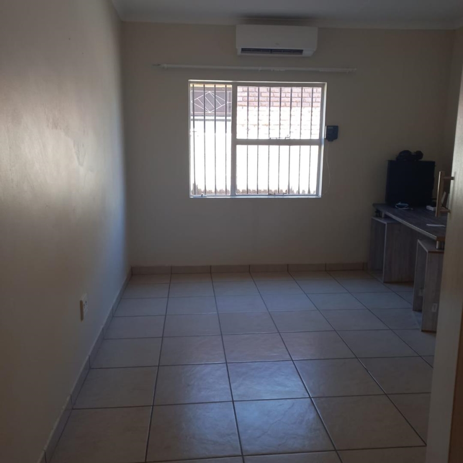 4 Bedroom Property for Sale in Keidebees Northern Cape